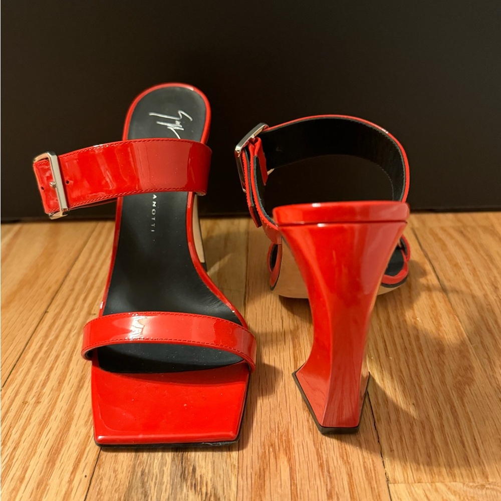 Giuseppe Zanotti Musa Sandals - Picture 2 of 6